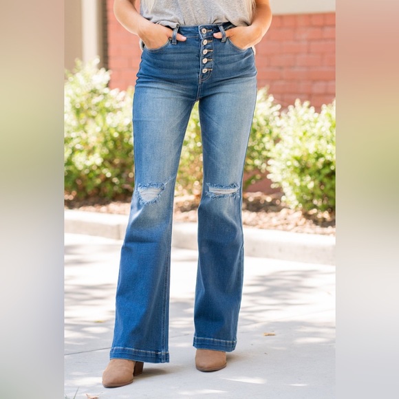 New KanCan Button Fly Flare Leg Jeans 31” Inseam Distressed High Rise - Picture 12 of 12